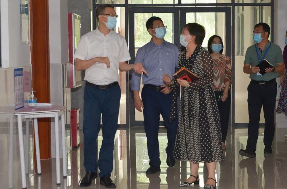 ��ίͳս�������鵽������Я���߼�����ѧУ����ָ�������ŽṤ��!