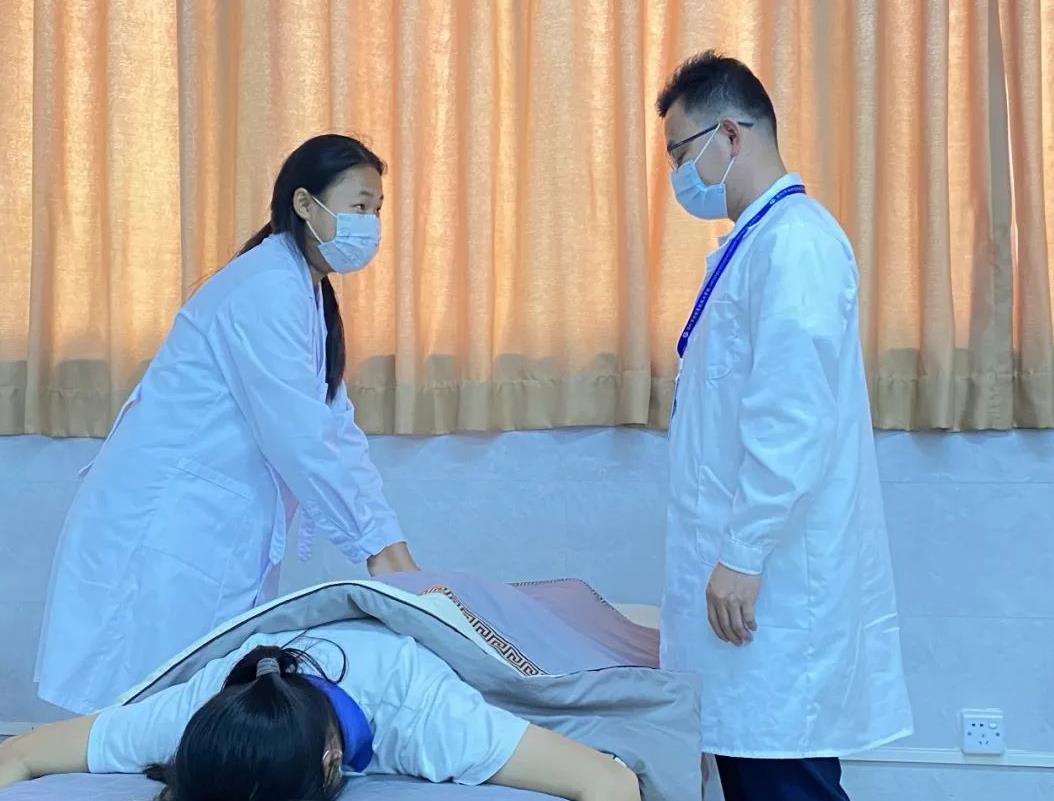 ������Я���߼�����ѧУ�������ܴ����������ܾ���������չ�У�ѡ�ַ�������