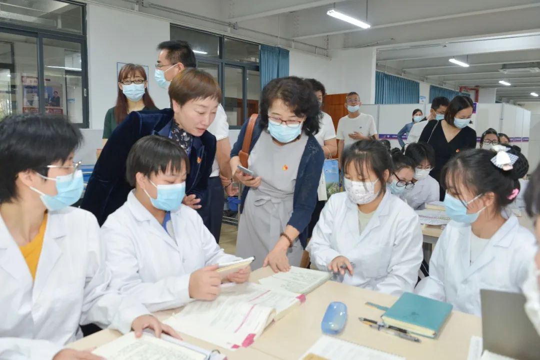 ��������켼��ѧУ������Ħѧϰ���Я�����С���������Я���߼�����ѧУ