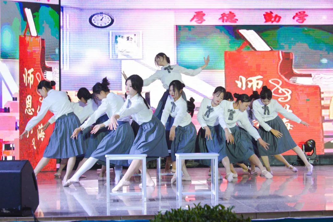 ������Я���߼�����ѧУ2023��ӭ�����ᾫ�����ݣ����֡����۰�����